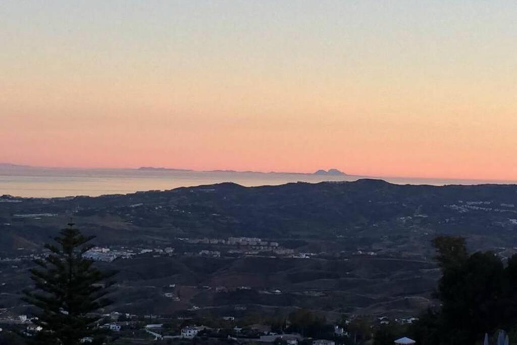 Stunning Apartment In The Heart Of Mijas Pueblo Eksteriør billede